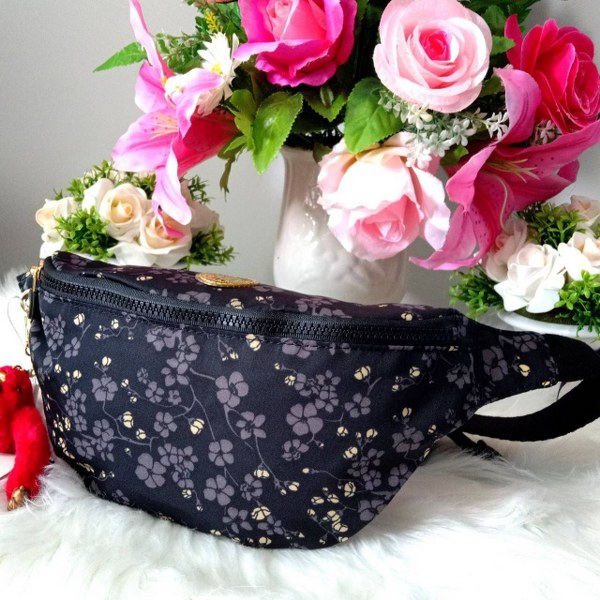 KIPLING กระเป๋าสะพาย กระเป๋าคิปลิ้ง Pac Man Fresh Waist Pack