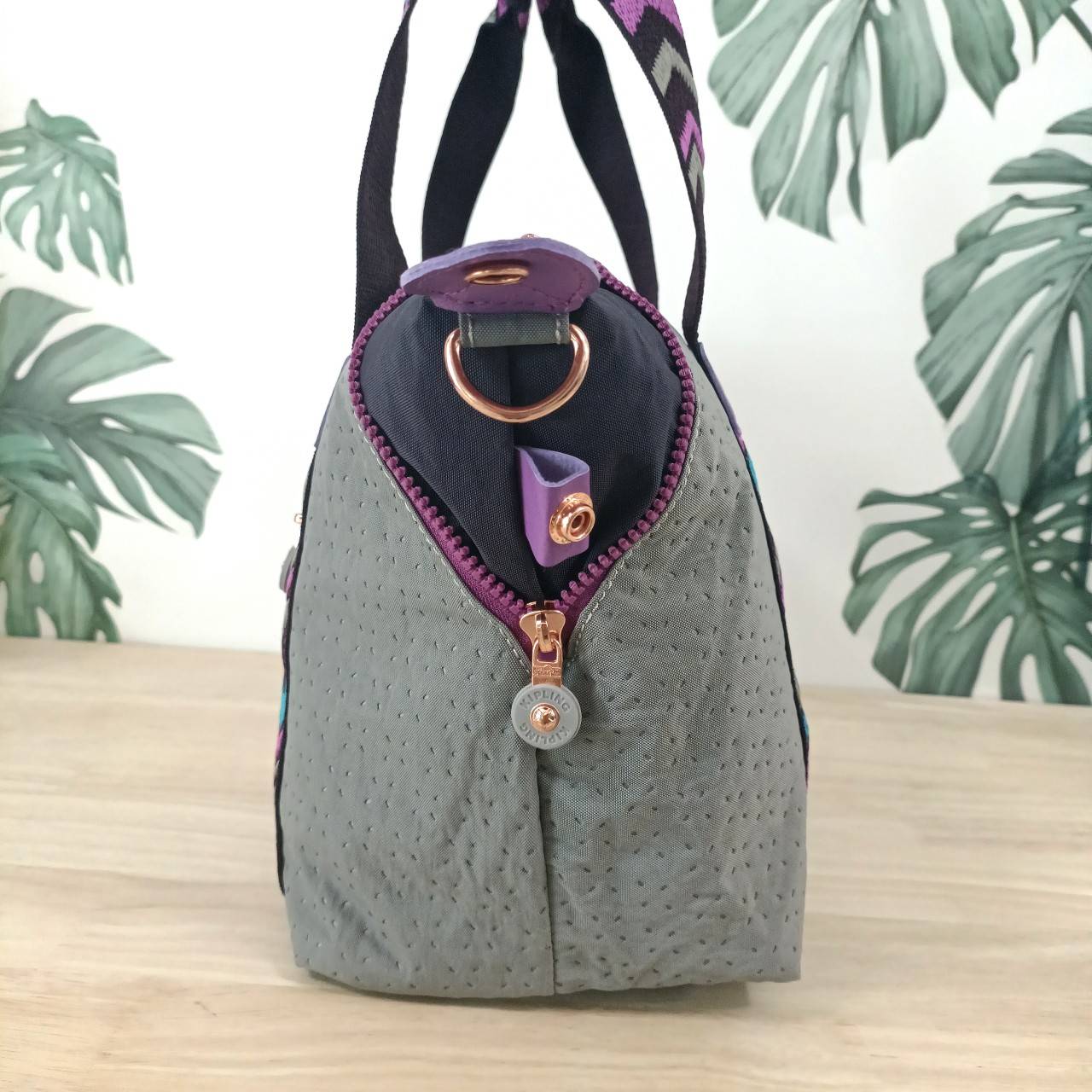 KIPLING กระเป๋าสะพายไหล่ คิปลิ้ง โท้ท Art M Tote Bag