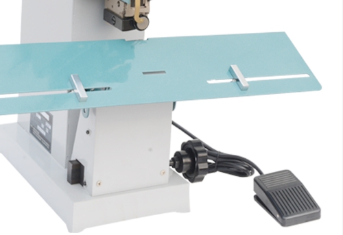 เครืองเย็บไฟฟ้าด้วยเส้นลวด รุ่น M2000