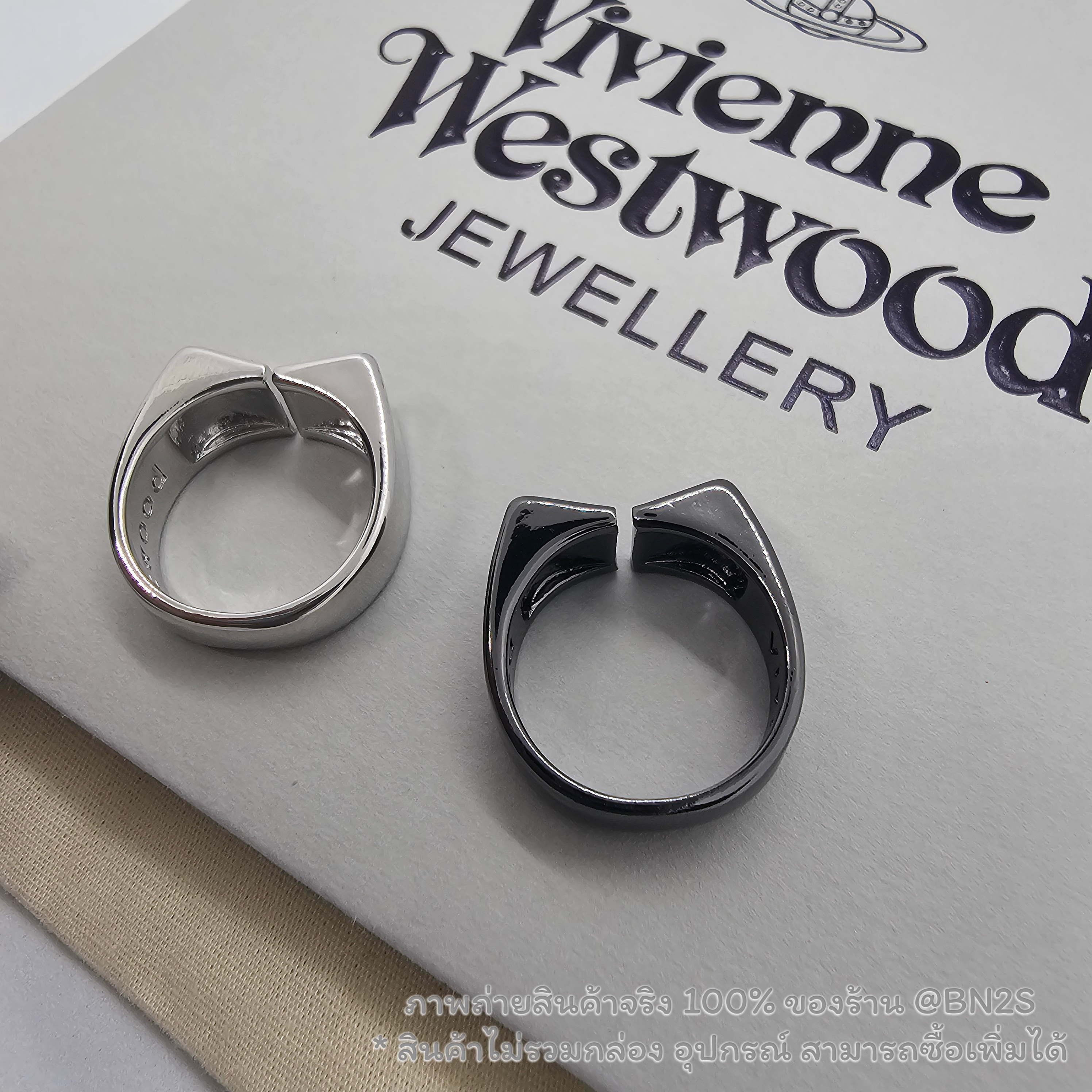 สีเงิน | แหวนวิเวียน Vivienne Westwood Ring แหวนโลหะฟรีไซส์ วิเวียน เวสวู๊ด โชว์โลโก้หน้าแหวน อะไหล่สีเงิน ดำ ช-ญ ฟรีไซส์