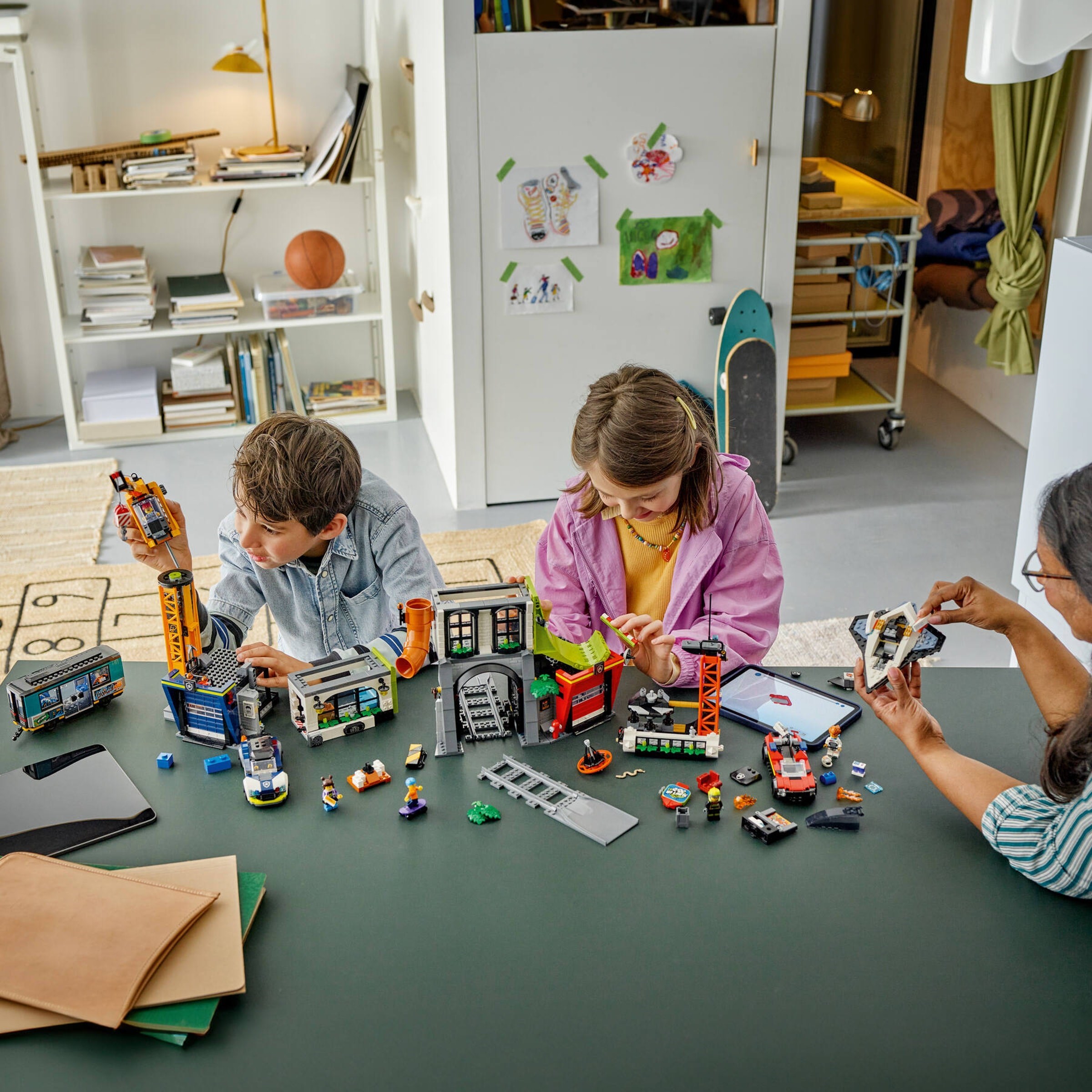 LEGO City เลโก้ 60473 The City Tower