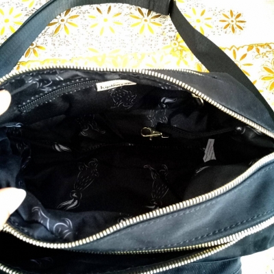 กระเป๋าสะพาย คิปลิ้ง KIPLING รุ่น ART HELEN LEE BUNNY