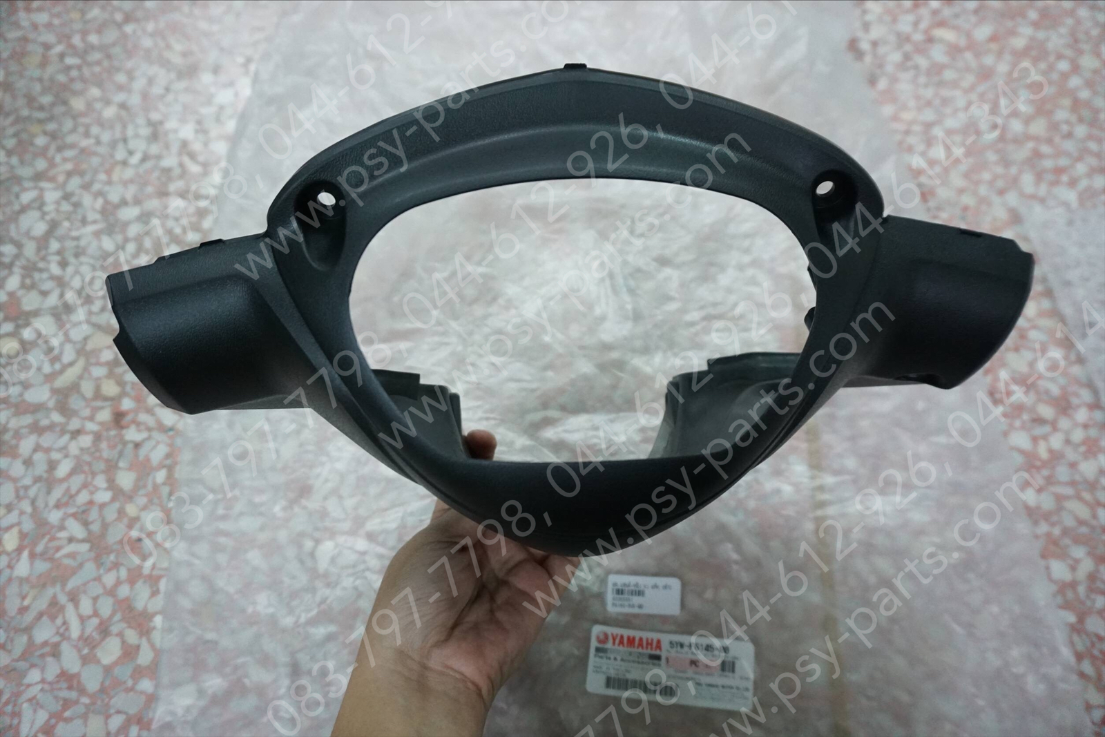 ฝาครอบแฮนด์-หลัง X 1 แท้ๆ สีดำ 5YW-F6145-00