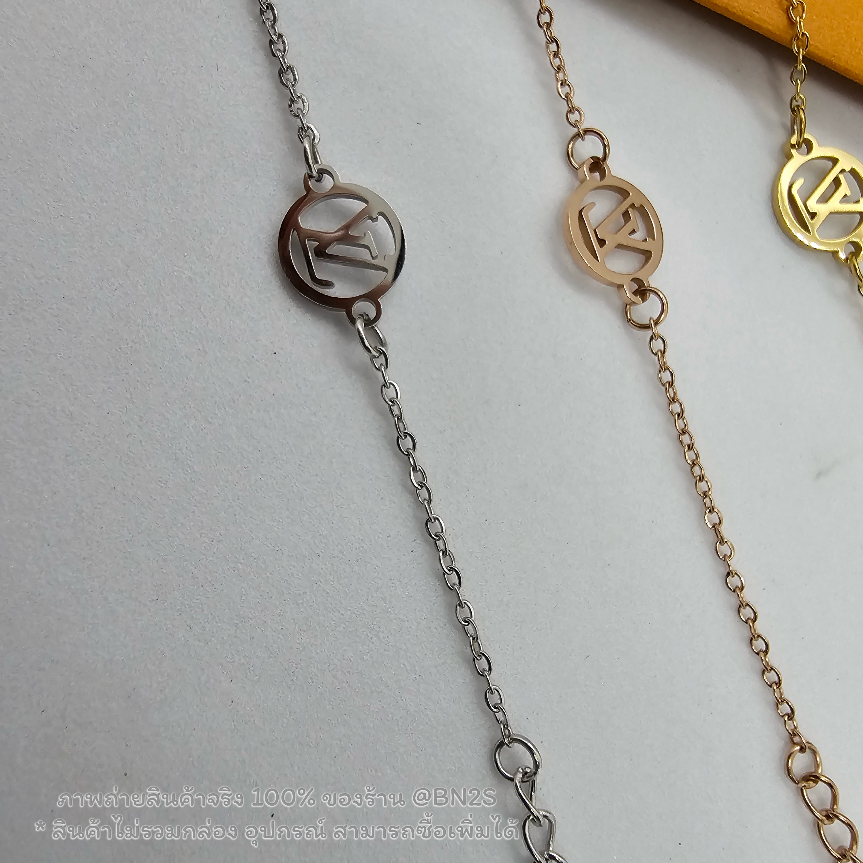 สีทอง | สร้อยข้อมือหลุยส์ Louis Vuitton Monogram Chain Bracelet อะไหล่สีทอง ประดับคริสตัล สายโซ่ ลายโมโนแกรม พร้อมส่งในไทย