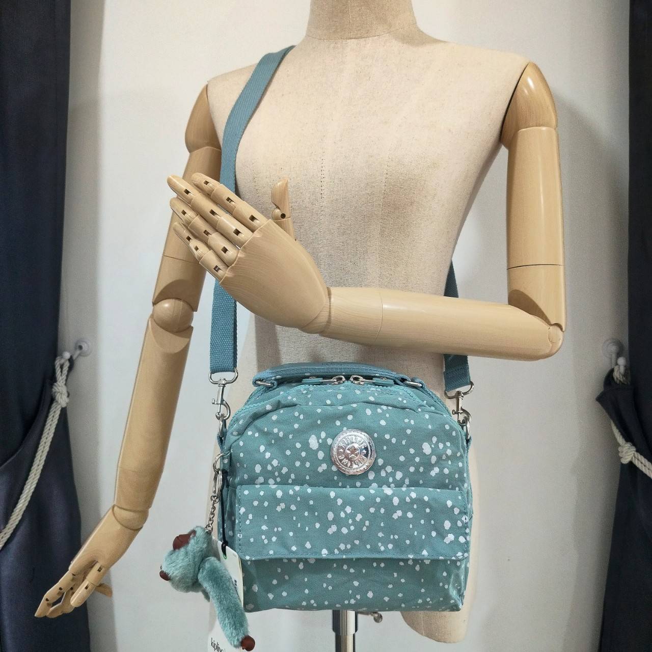 คิปลิ้ง Candy 2 ways backpack กระเป๋าเป้ สะพายข้าง กระเป๋าถือ KIPLING