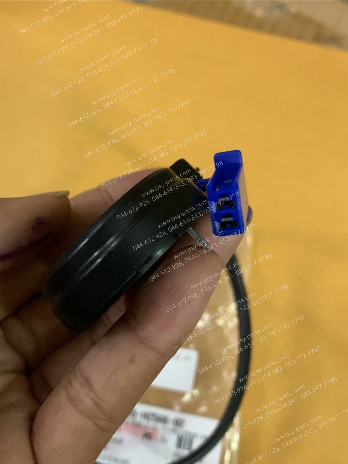 สวิทช์ขาตั้งเดี่ยว AEROX แท้ๆ B65-H2566-01, B65-H2566-02