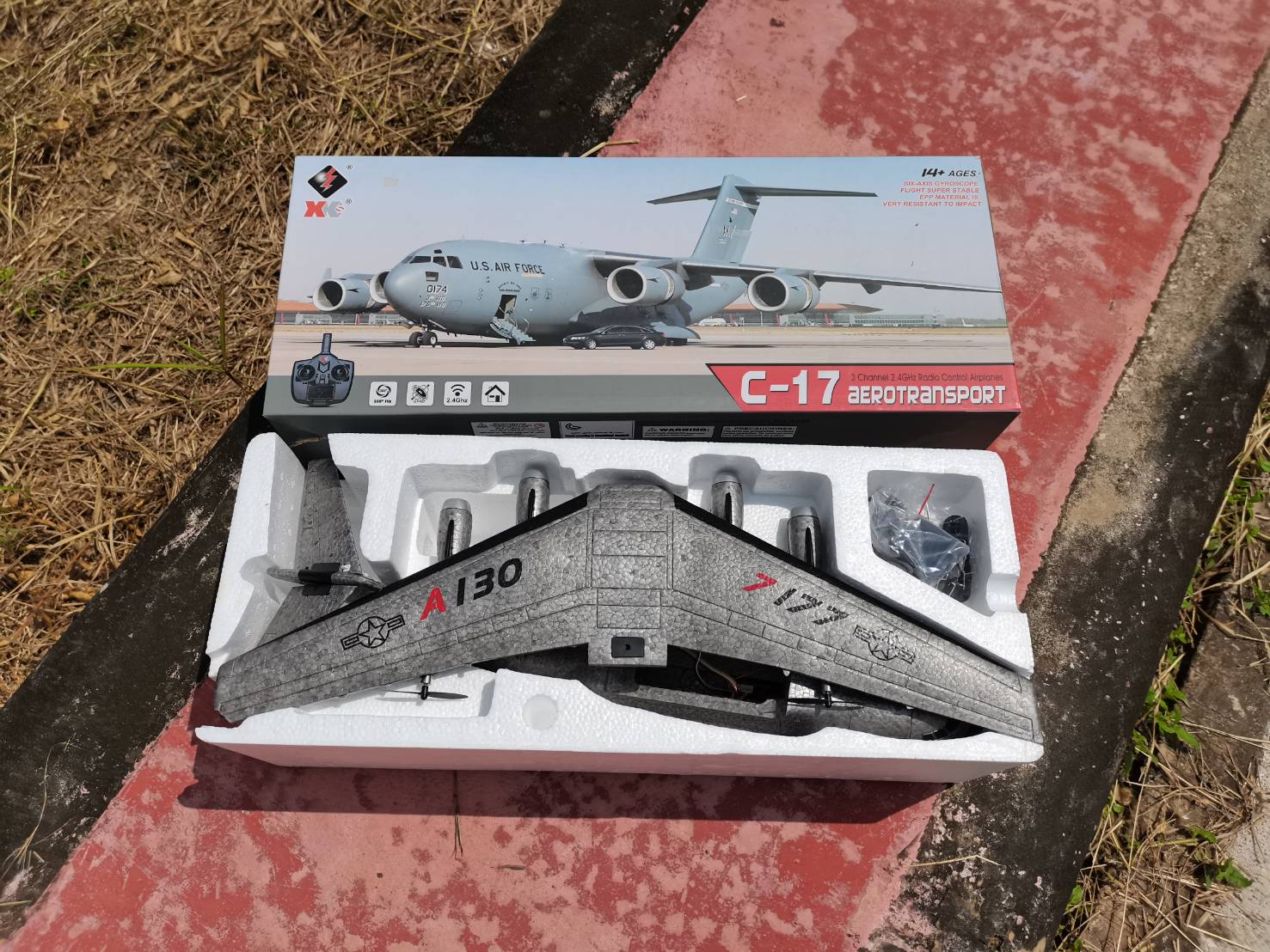 เครื่องบินบังคับวิทยุ XK A130 3CH-Y20 ชุดพร้อมเล่น มีระบบ GYRO.ช้วยบิน บินง่ายมากชินงานสวยมาก