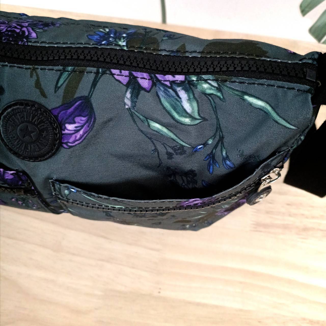 กระเป๋าคิปลิ้ง KIPLING กระเป๋าสะพายข้าง รุ่น Izellah