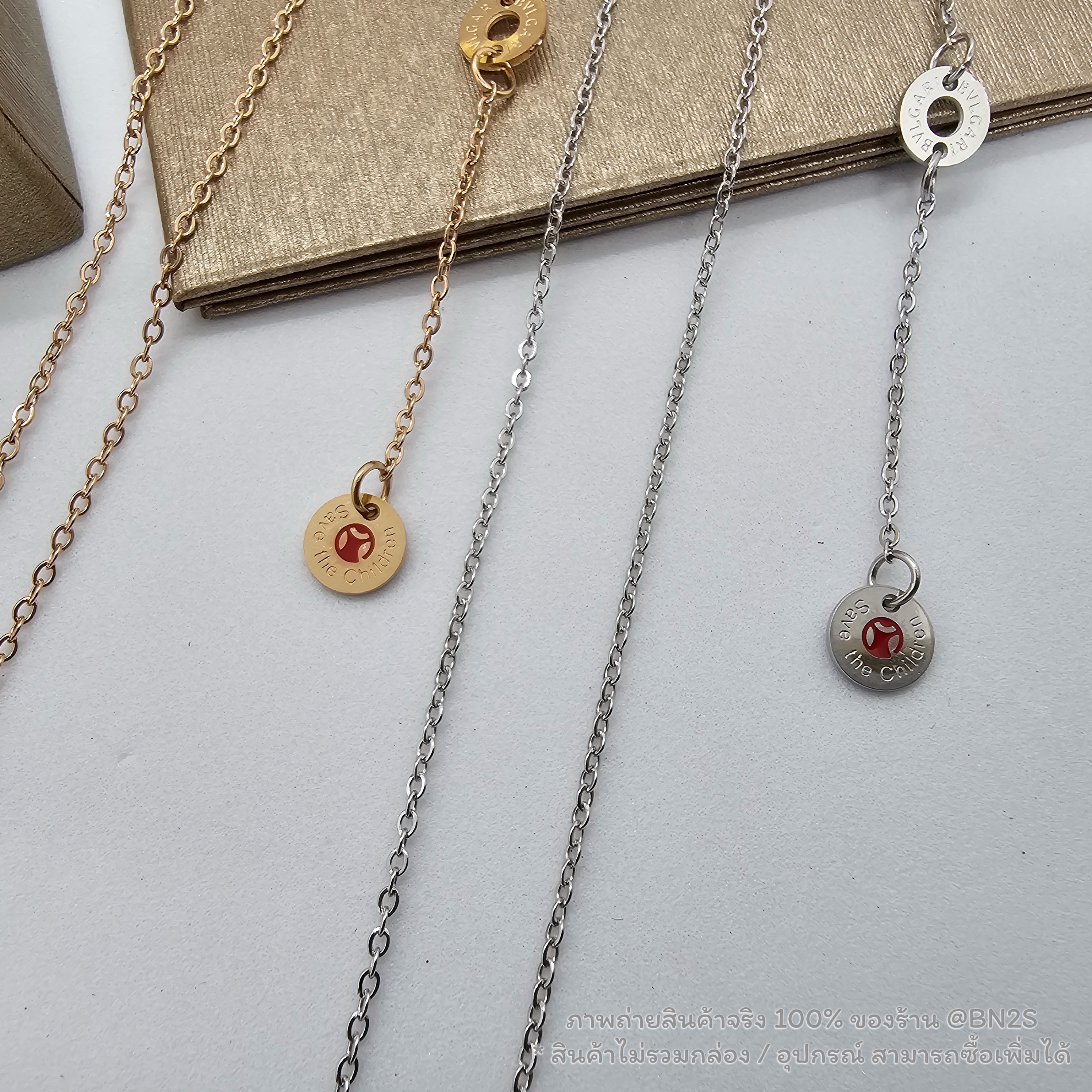 สีเงิน | Bulgari Save The Children Necklace สร้อยคอบูการี แบบเดียวกับลิซ่าใส่ จี้เซรามิสีดำ อะไหล่เงิน / พิงค์โกลด์ปรับสายได้ ไม่รวมกล่อง อุปกรณ์