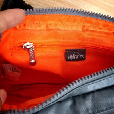 Kipling กระเป๋าคาดเอว สะพายข้าง รุ่น Halima convertible waist back