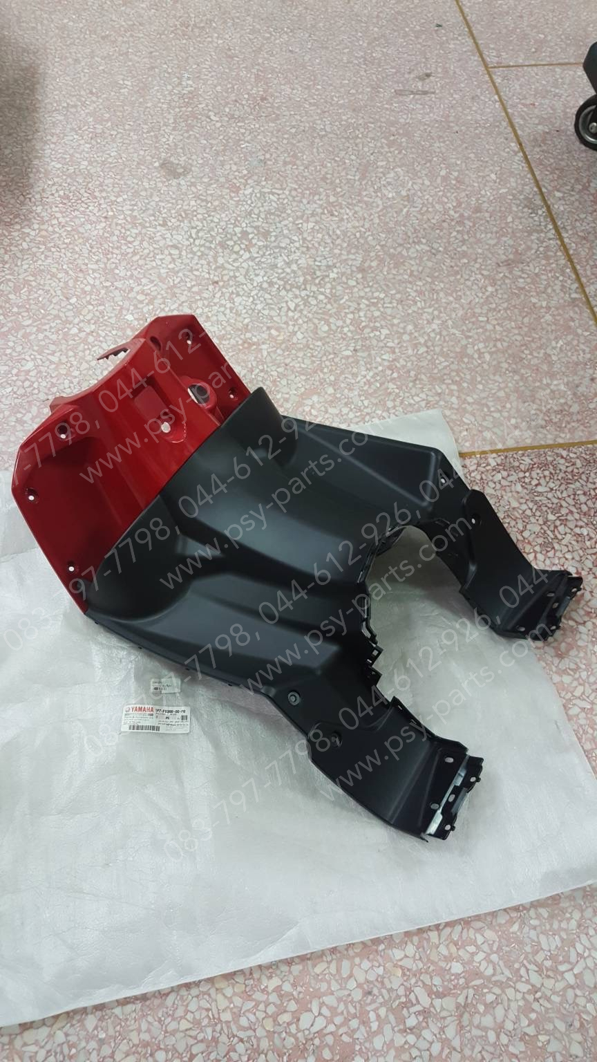 บังลม NOUVO MX แท้ๆ หลัง/สีแดง 1P7-F8300-00-P0