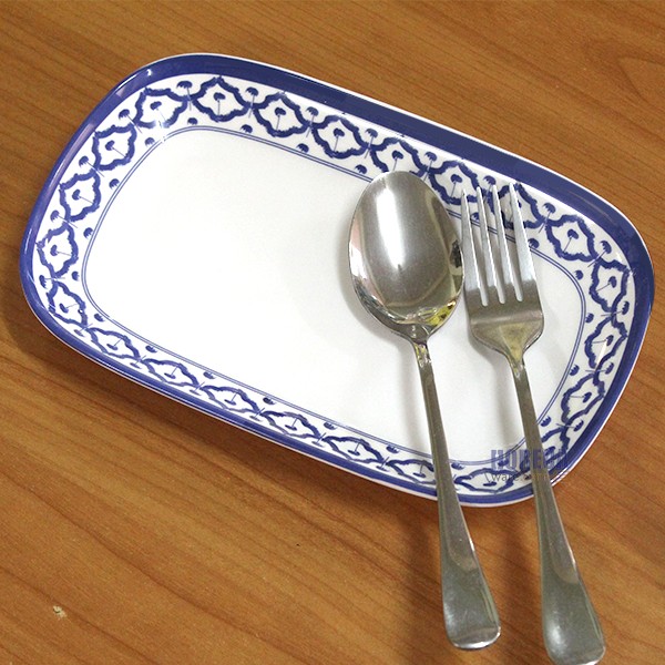 สับประรด จานเปลสี่เหลี่ยมใบบัว8.5นิ้ว เอสบี-ลาย