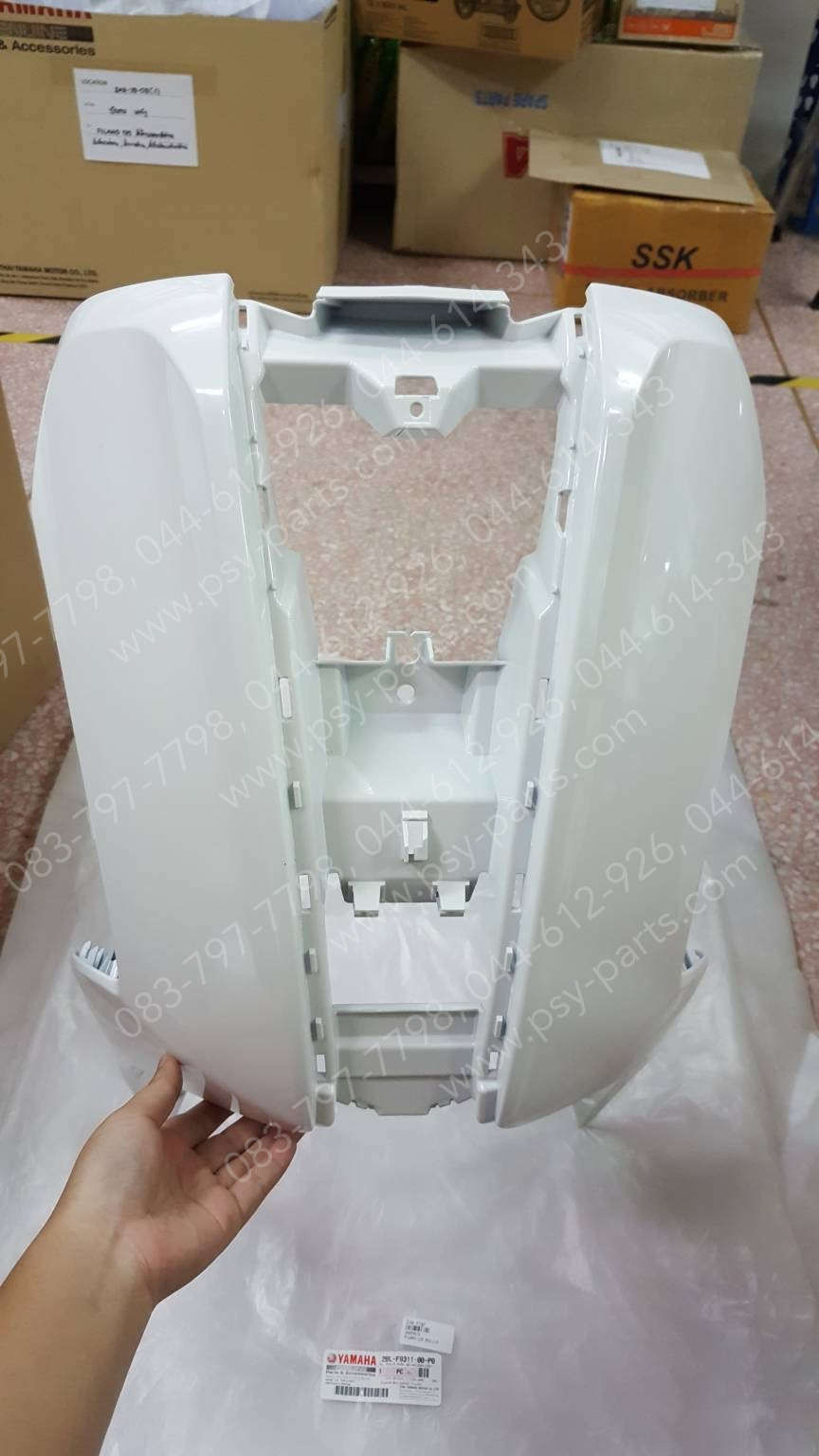 บังลม FILANO 125, GRAND FILANO แท้ๆ สีขาวมุก 2BL-F8311-00-P0 Yamaha