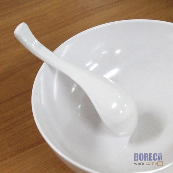 ช้อนสั้นทรงญี่ปุ่น 5.25 นิ้ว สีครีม ตราเอสบี