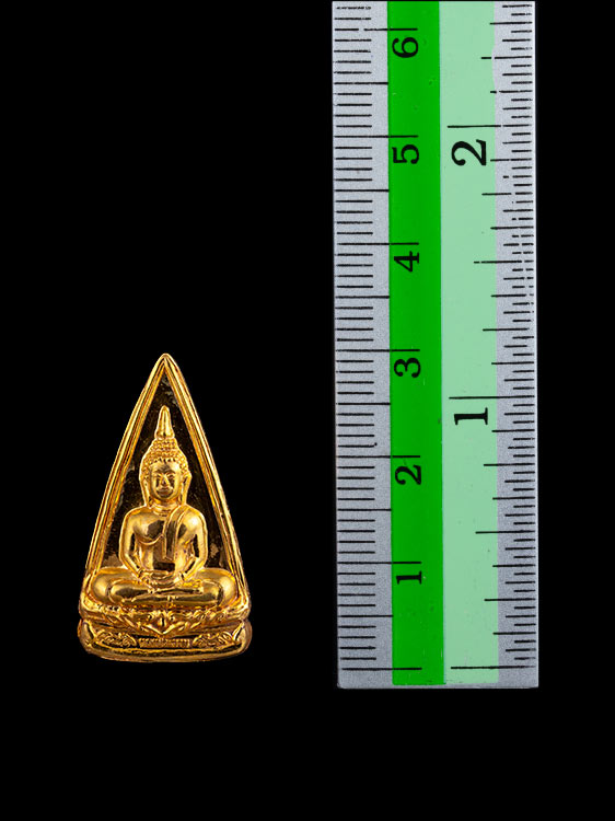 หลวงพ่อโสธร วัดโสธรวรารามวรวิหาร จ.ฉะเชิงเทรา พิมพ์สองหน้า รุ่นทองประทาน จัดสร้างปี 2550 เนื้อทองคำ น้ำหนักทอง 9.9 กรัม หมายเลข 32754