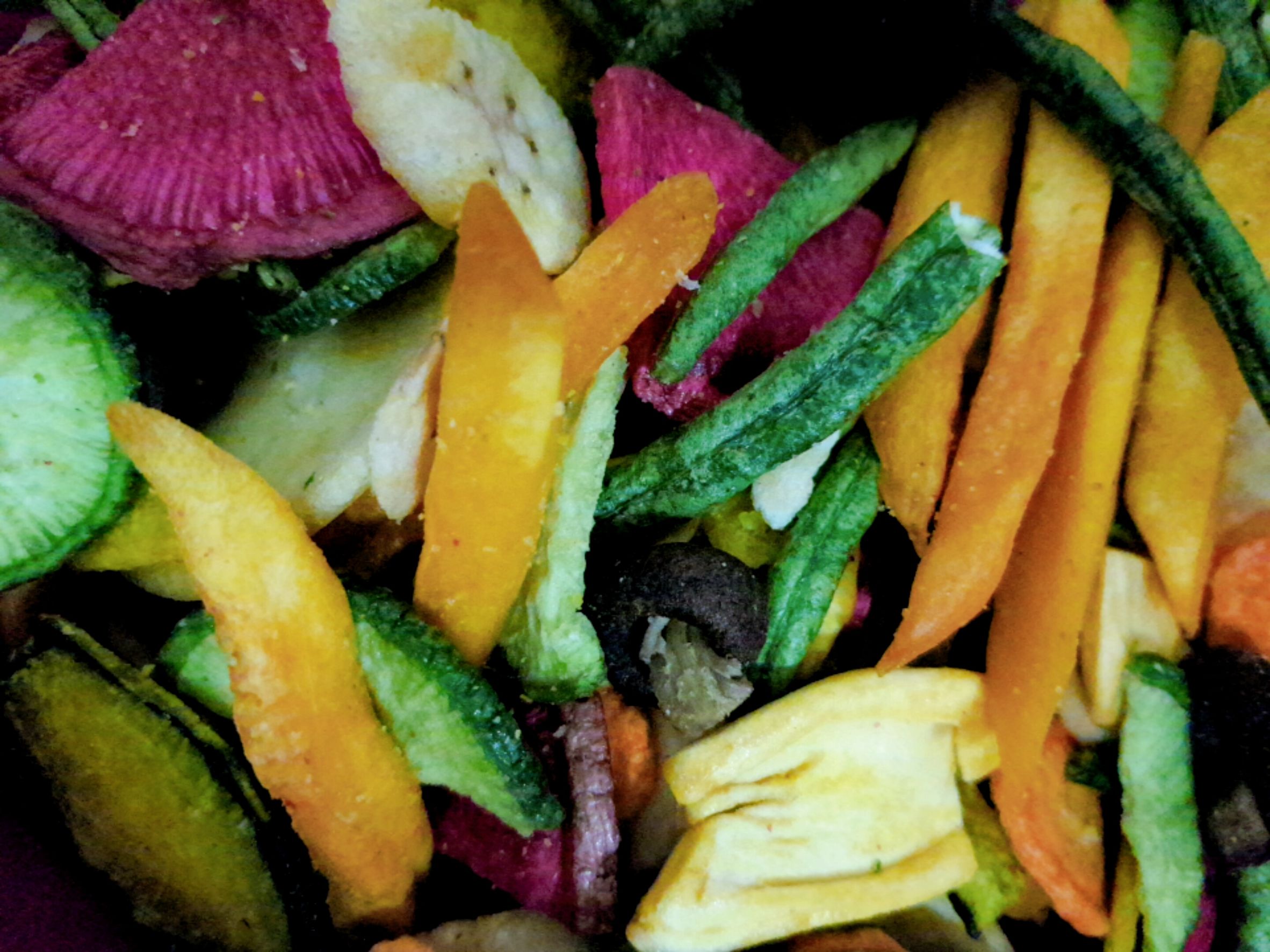 ผักอบกรอบ ด้วยนวัตกรรม Freeze dried ทำให้คงสภาพ กลิ่น รสชาติ และคุณค่าทางโภชนาการไว้ใกล้เคียงของสด : Healthy Hut