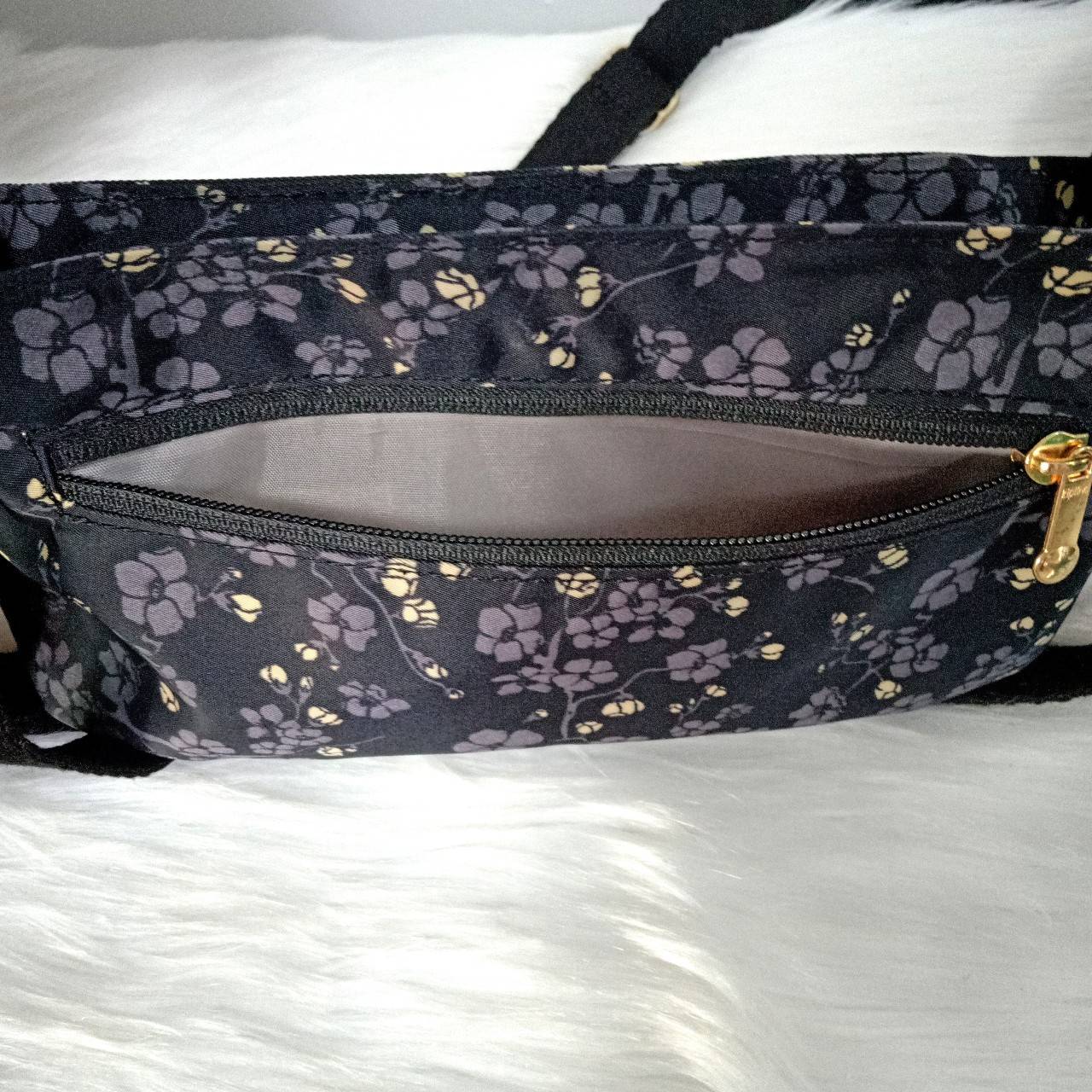 กระเป๋าสะพาย Kipling คิปลิ้ง คิบลิง KIPLING Basic MYRTE Convertible bag