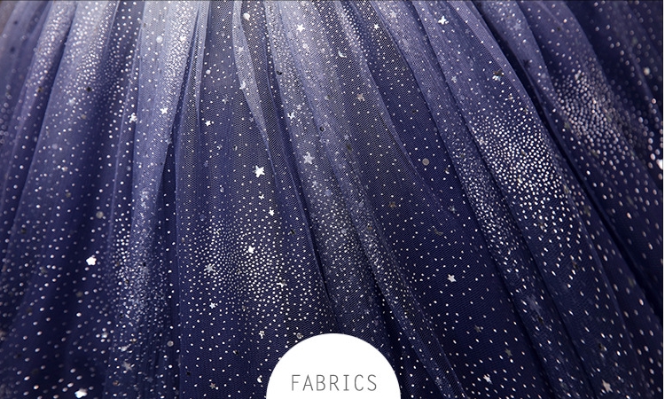 ชุดเดรสออกงานเด็กสีกรมท่า ทรงสั้น ตัวเสื้อผ้ากำมะหยี ไล่โทนสีที่สวยงาม