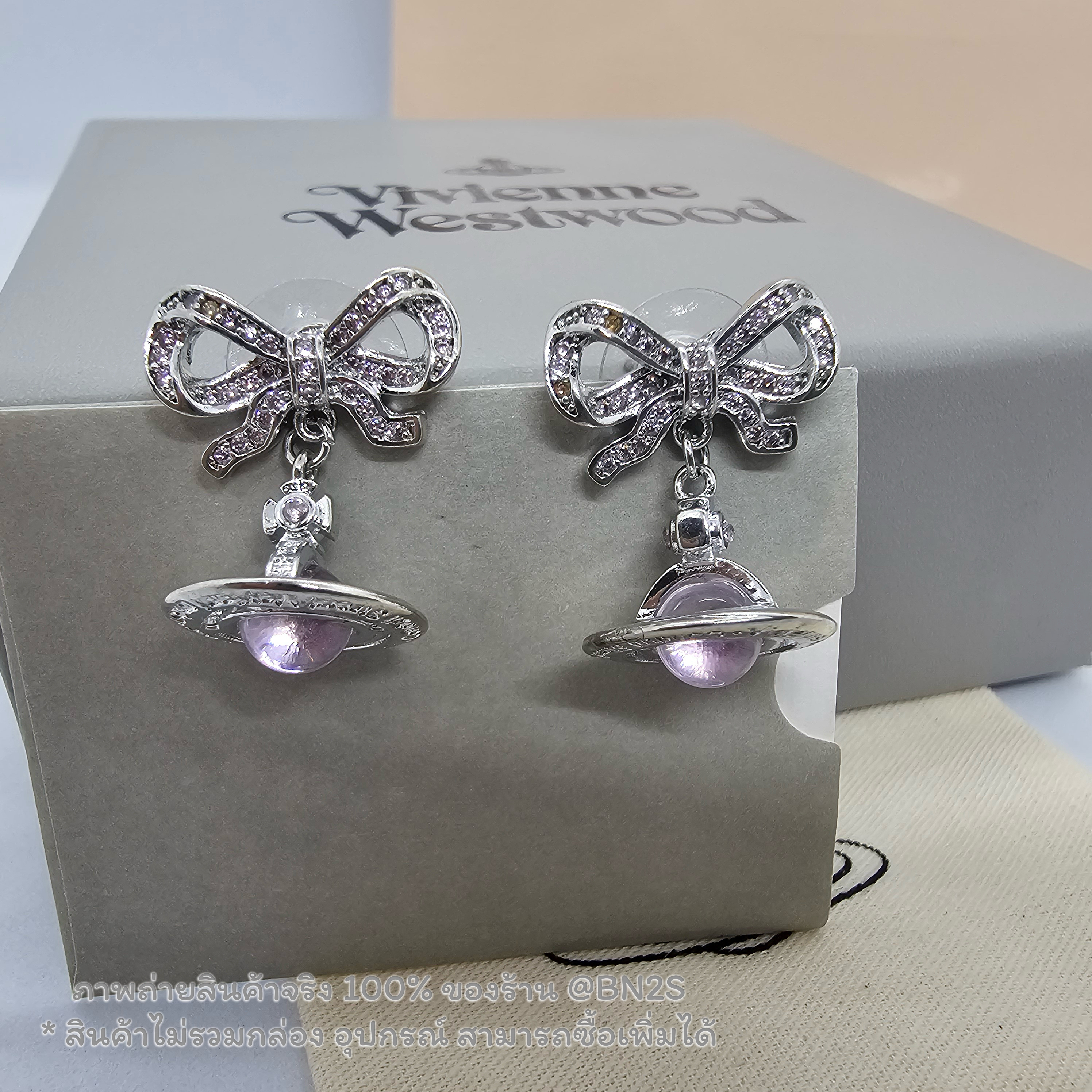 ต่างหู | Vivienne Westwood OCTAVIE สร้อยคอ ต่างหู วิเวียน ทรงโบว์ประดับคริสตัล พร้อมจี้ดาวเสาร์ เพชรชมพู ชนช๊อป งานสวย ไม่รวมกล่อง อุปกรณ์