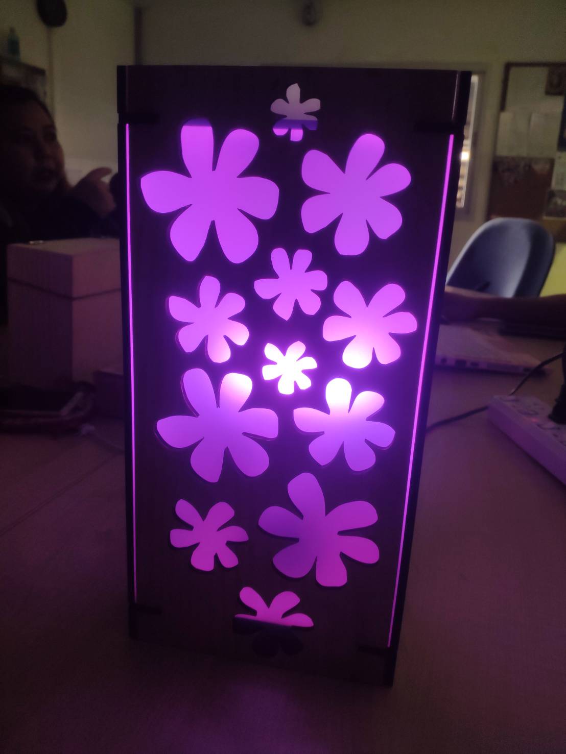 โคมไฟกล่องไม้สำหรับประดับบ้าน