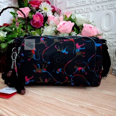 SALE! คิปลิ้ง Kipling กระเป๋าสะพายข้างReth