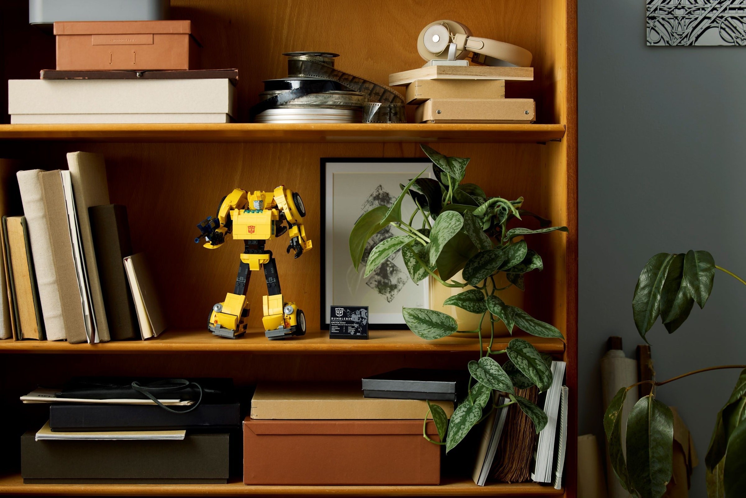 LEGO เลโก้ 10338 Bumblebee