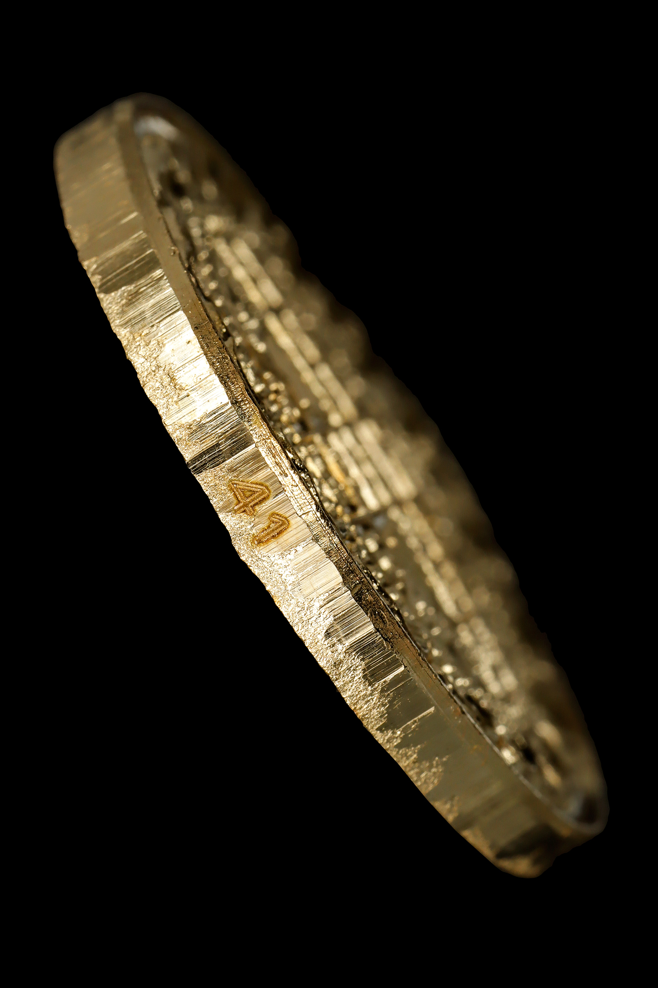 เหรียญสุกิตติมา "ยันดวง"เนื้อทองทิพย์ เสริมดวง เสริมโชควาสนา แห่งวัดหน้าพระบรมธาตุนครศรีธรรมราช