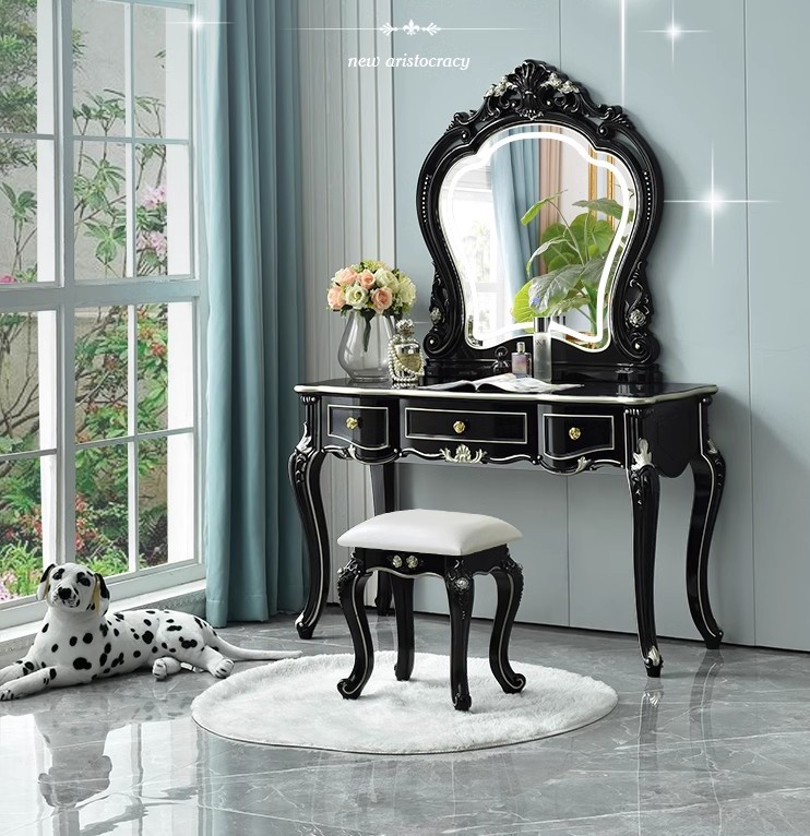 โต๊ะเครื่องแป้งหรู 02