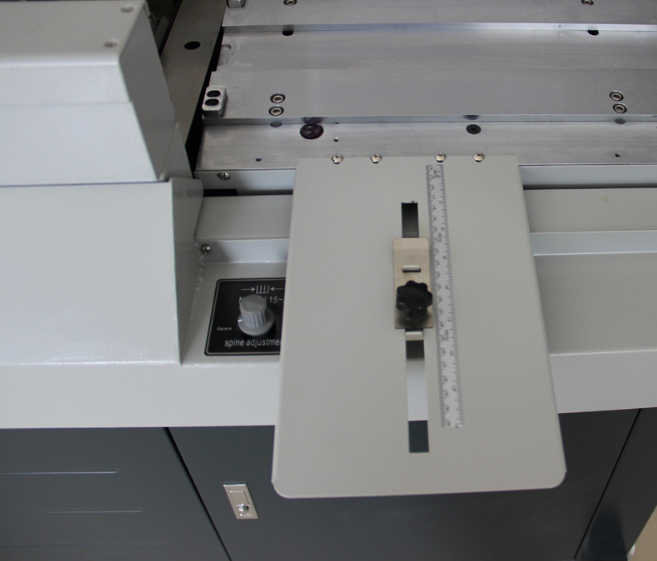 เครื่องเข้าเล่มสันกาวอัตโนมัติยี่้ห้อรุ่น 60R A3 กาวทาข้าง