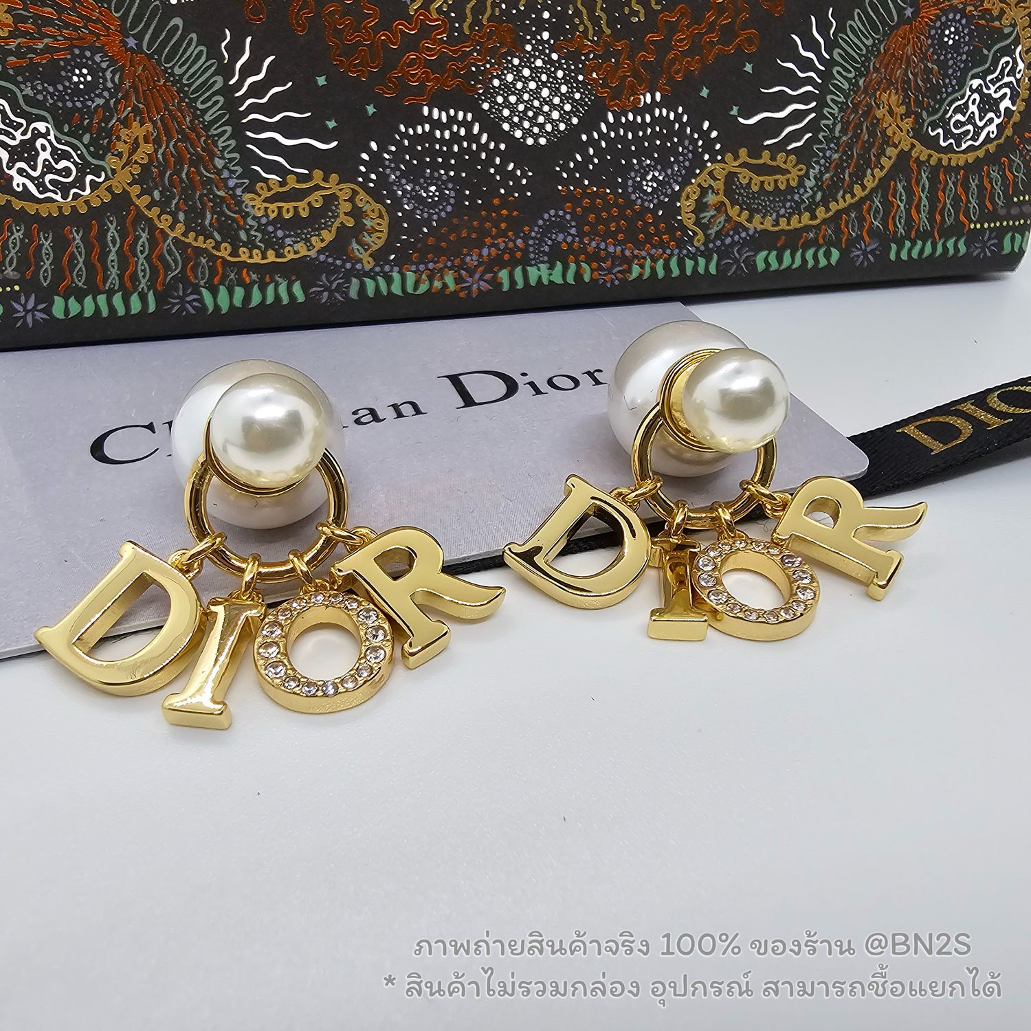 สีทอง | CHRISTAIN DIOR TRIBALES ต่างหูไข่มุกดิออ จี้ตัวห้อยโลโก้ดิออ งาน 1:1 พร้อมส่ง งานสวย ปั๊มทุกจุด ไม่ลอก ไม่ดำ งานดีที่สุดน้าา
