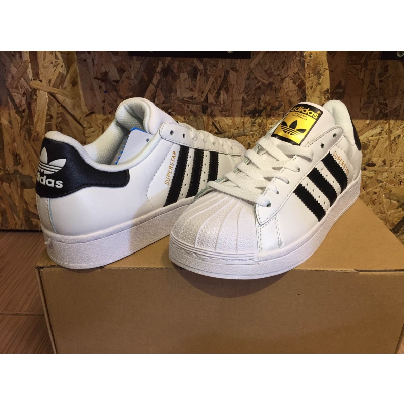 รองเท้าผ้าใบ Adidas superstar 80s vintage White - Black