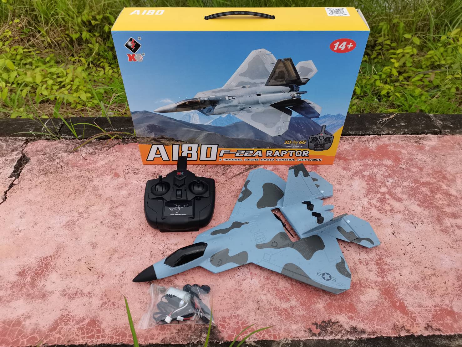 เครื่องบินบังคับ XK A180 F-22 RAPTER 3CH 2.4 GHZ สินค้าชุดพร้อมเล่น บินง่ายมากๆ