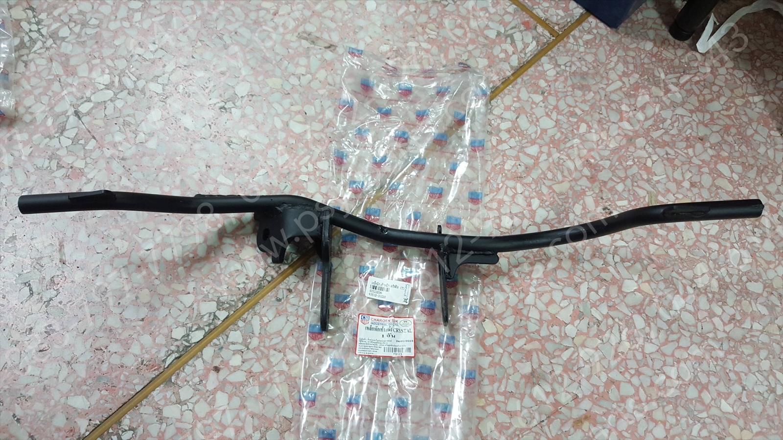 เหล็กพักเท้าหน้า CRYSTAL (T)