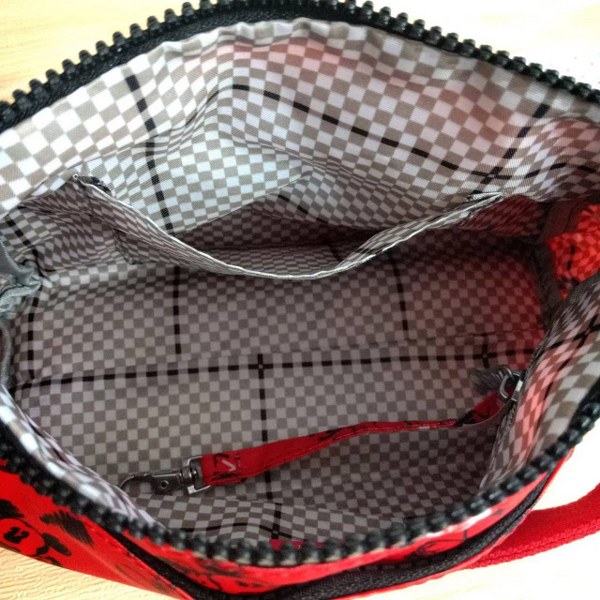 กระเป๋าสะพายkipling ผ้าไนล่อน คิปลิ้ง กระเป๋าคิปริ้ง outlet แท้