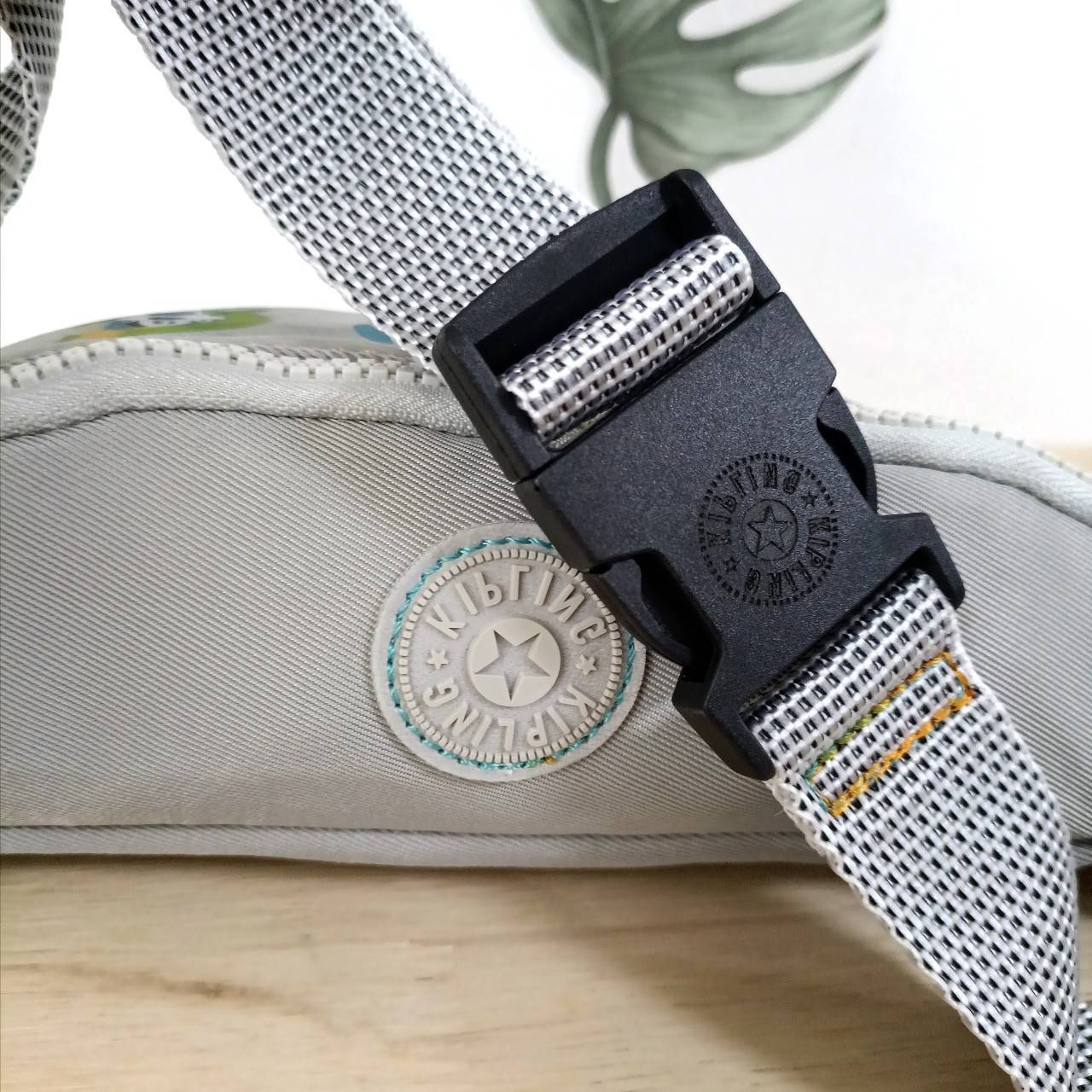 กระเป๋าคาดเอว คิปลิ้ง Kipling Fresh Disney's Mickey Mouse