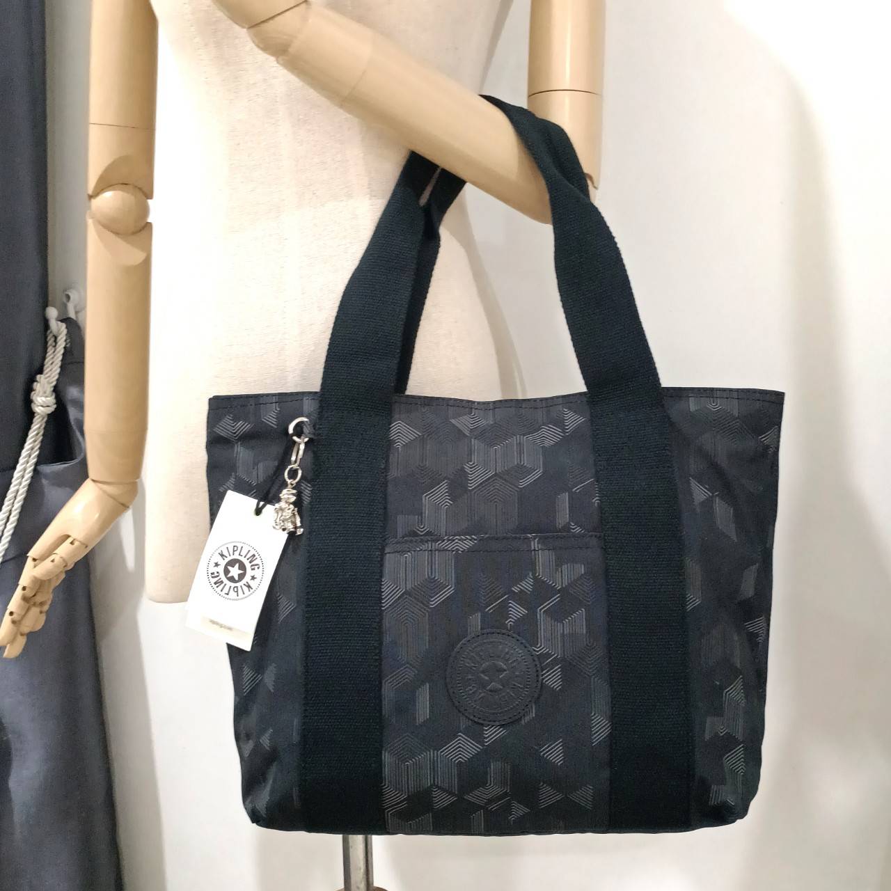 กระเป๋า Kipling ของแท้ สะพายข้าง Tote รุ่น Era S คิบลิง คิบลิ้ง