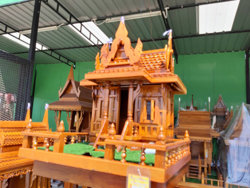 ศาลพระภูมิไม้