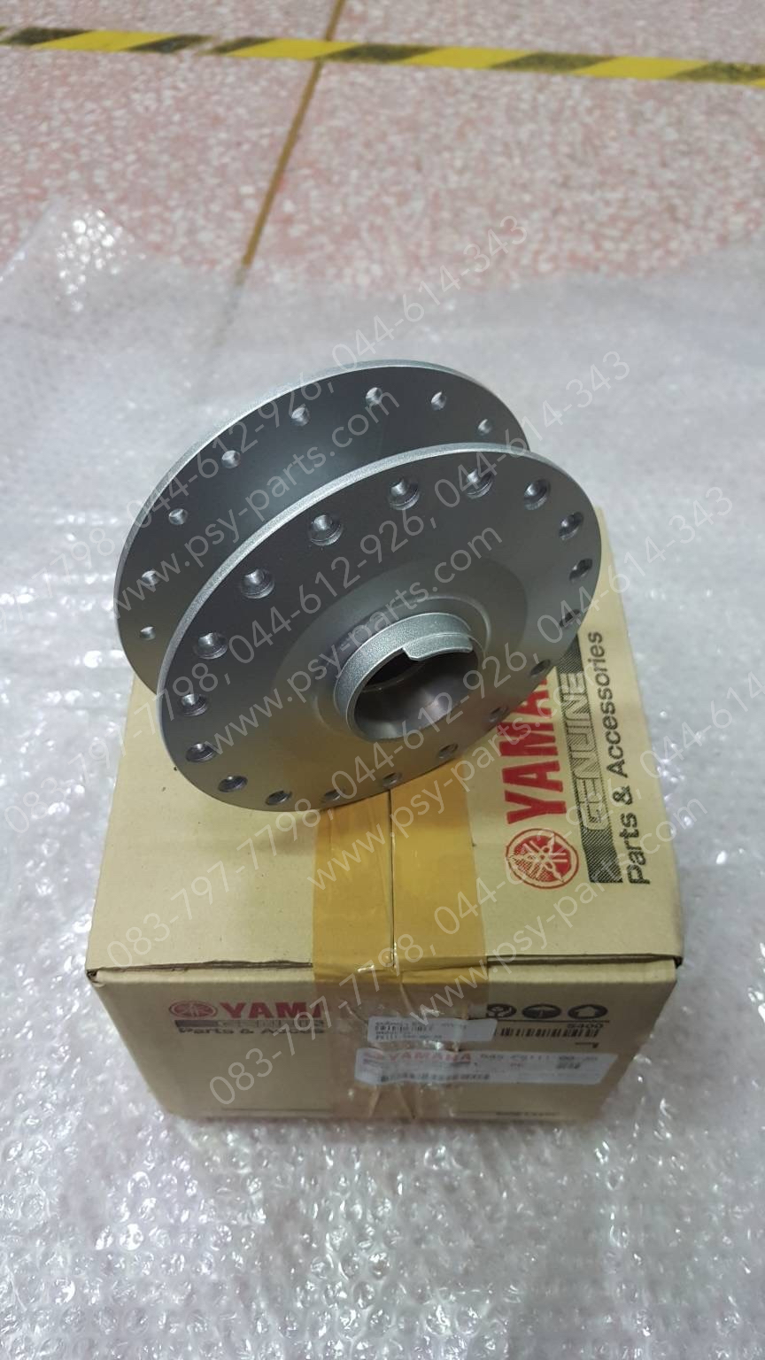 ดุมล้อหน้า FINO-I แท้ๆ สีเทา 3 รู 54S-F5111-00-35