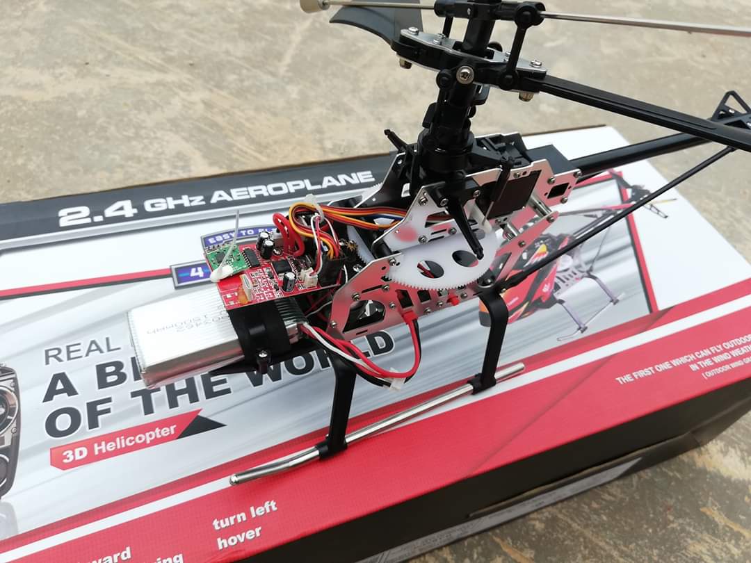 WLTOYS V913 เฮลิคอปเตอร์บังคับวิทยุ 4 Ch อุปกรณ์พร้อมบิน RTF(สีส้ม)
