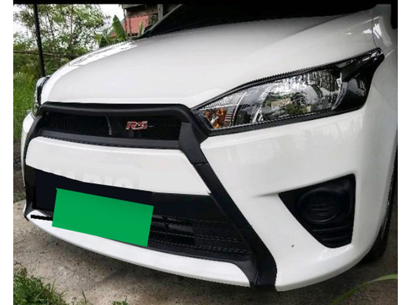 กระจังหน้าแต่งตาข่าย+LogoRS TOYOTA YARIS ปี2014-2017