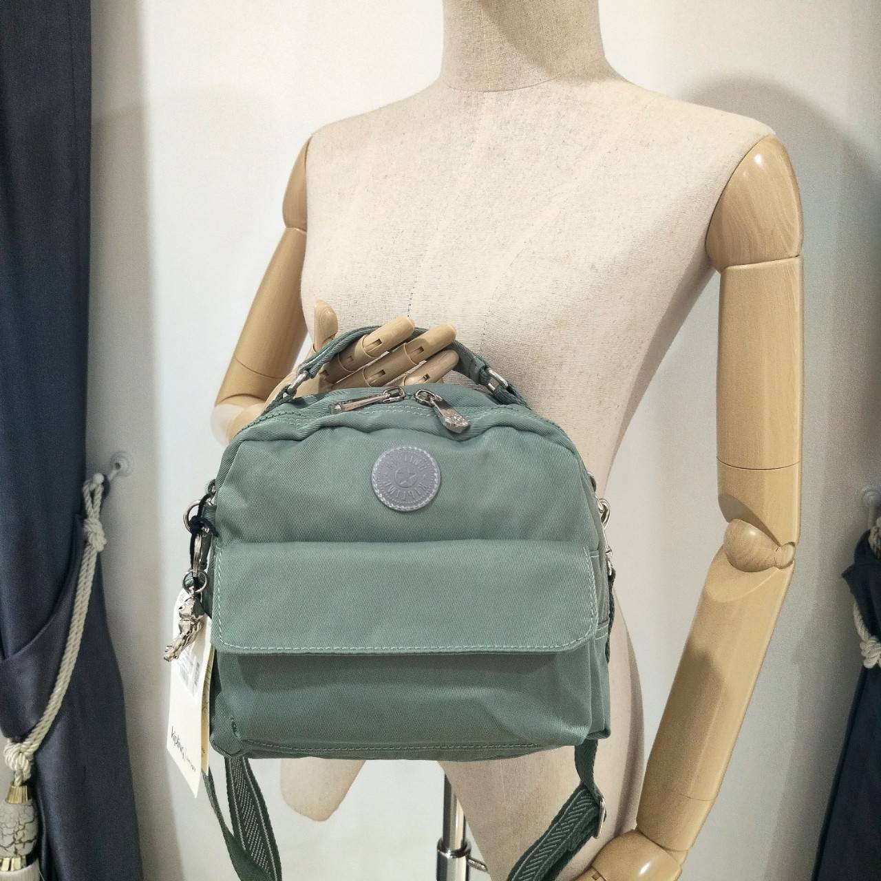 คิปลิ้ง Candy 2 ways backpack กระเป๋าเป้ สะพายข้าง กระเป๋าถือ KIPLING