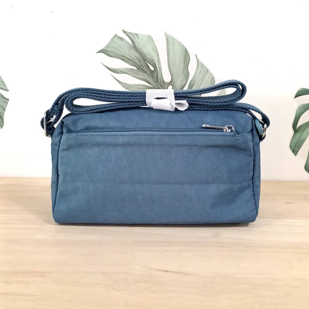 KIPLING คิปลิ้ง K16217 Seoul up sling bag คิปลิง กระเป๋าสะพายไหล่