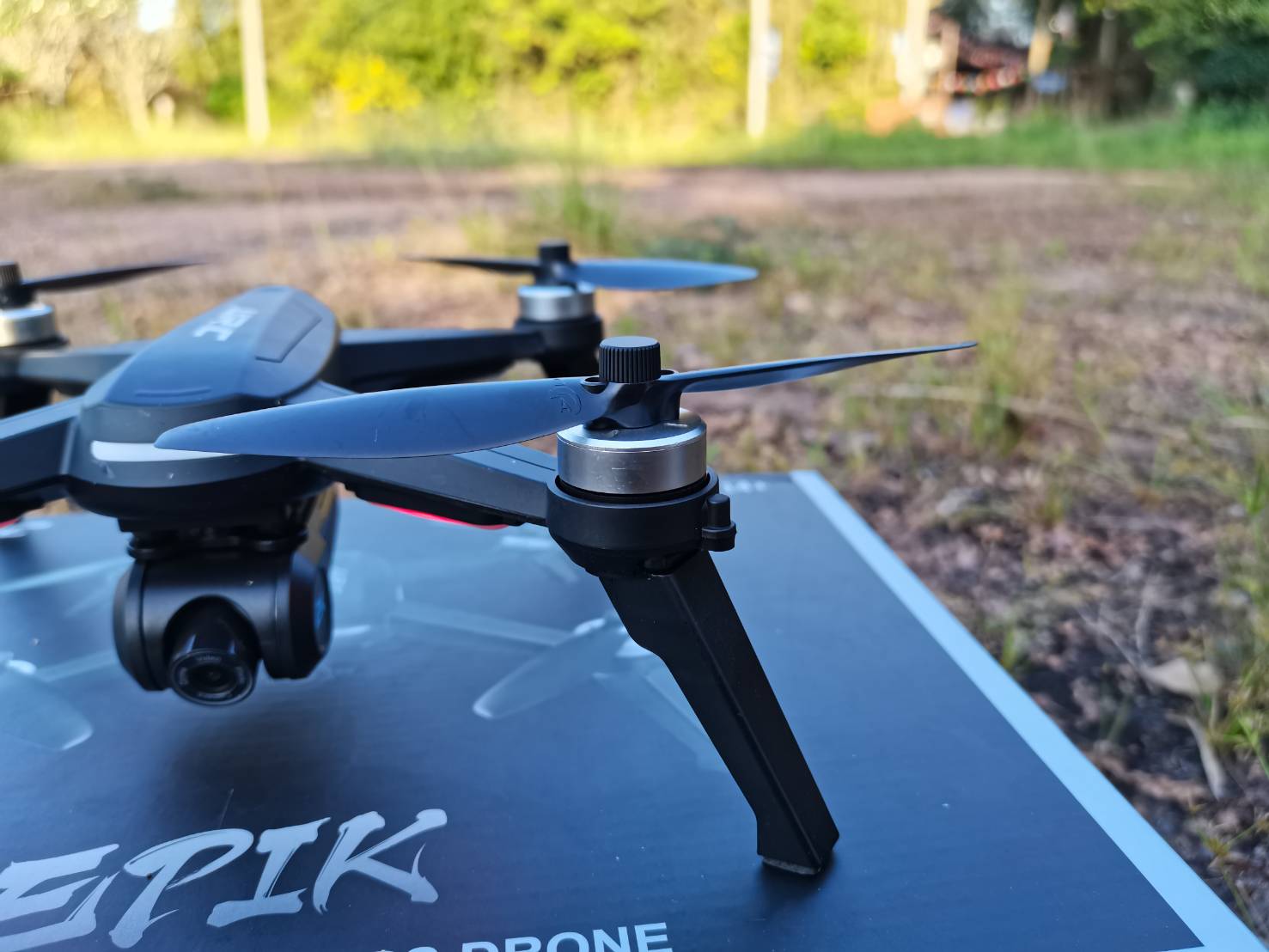 DRONE JJRC EPIK X5-PRO กล้อง 2K 2.4 GH 5G WIFI FPV ชุดพร้อมเล่น บินกลับอัตโนมัต ระบบล๊อคความสูง บินตามตัว ขึ้นและลงออโต บินง่ายด้วยระบบ GPS