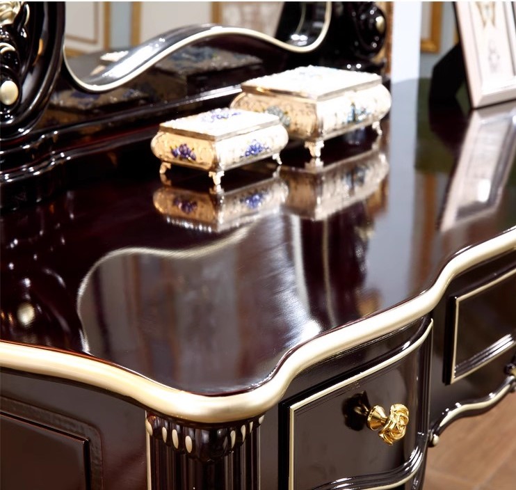 โต๊ะเครื่องแป้งหรู 02