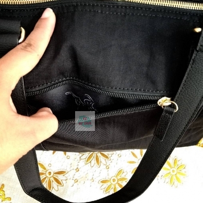 Kipling กระเป๋าสะพาย รุ่น ART HELEN LEE