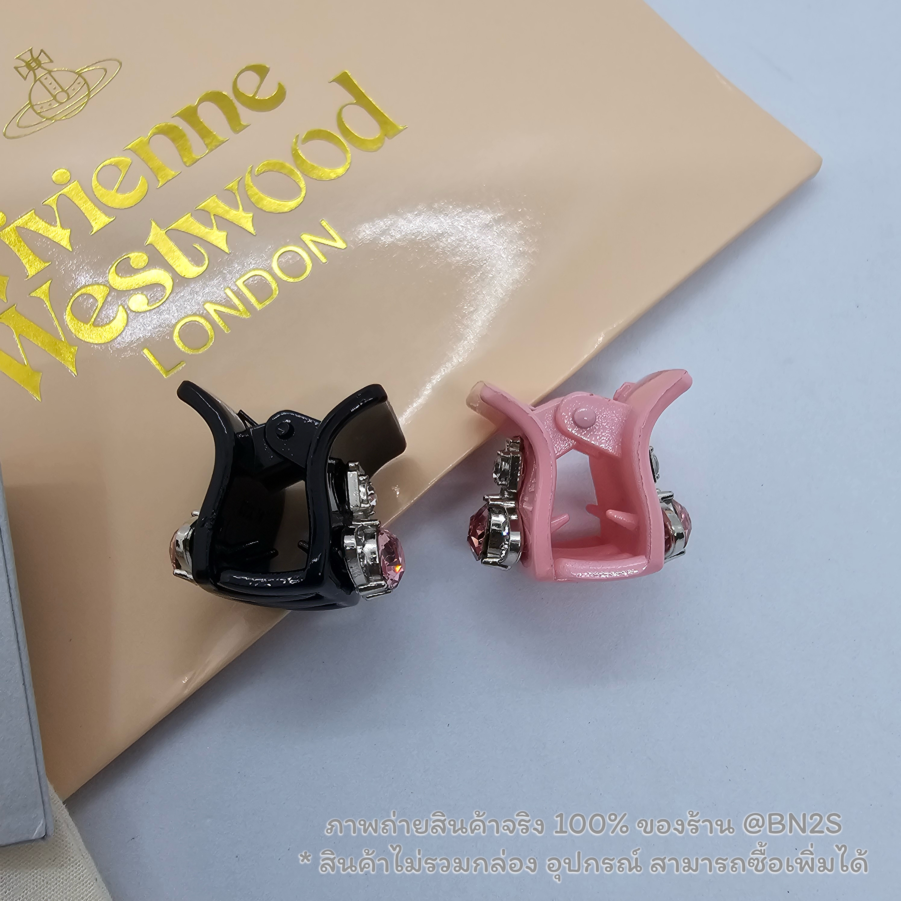 สีชมพู | [ 1 คุ่ ] กิ๊บหนีบผมมินิ วิเวียน Vivienne Westwood Saturn hair clip 1 คู่ มีสีดำ ชมพู ให้เลือก 4.3 6 Ratings