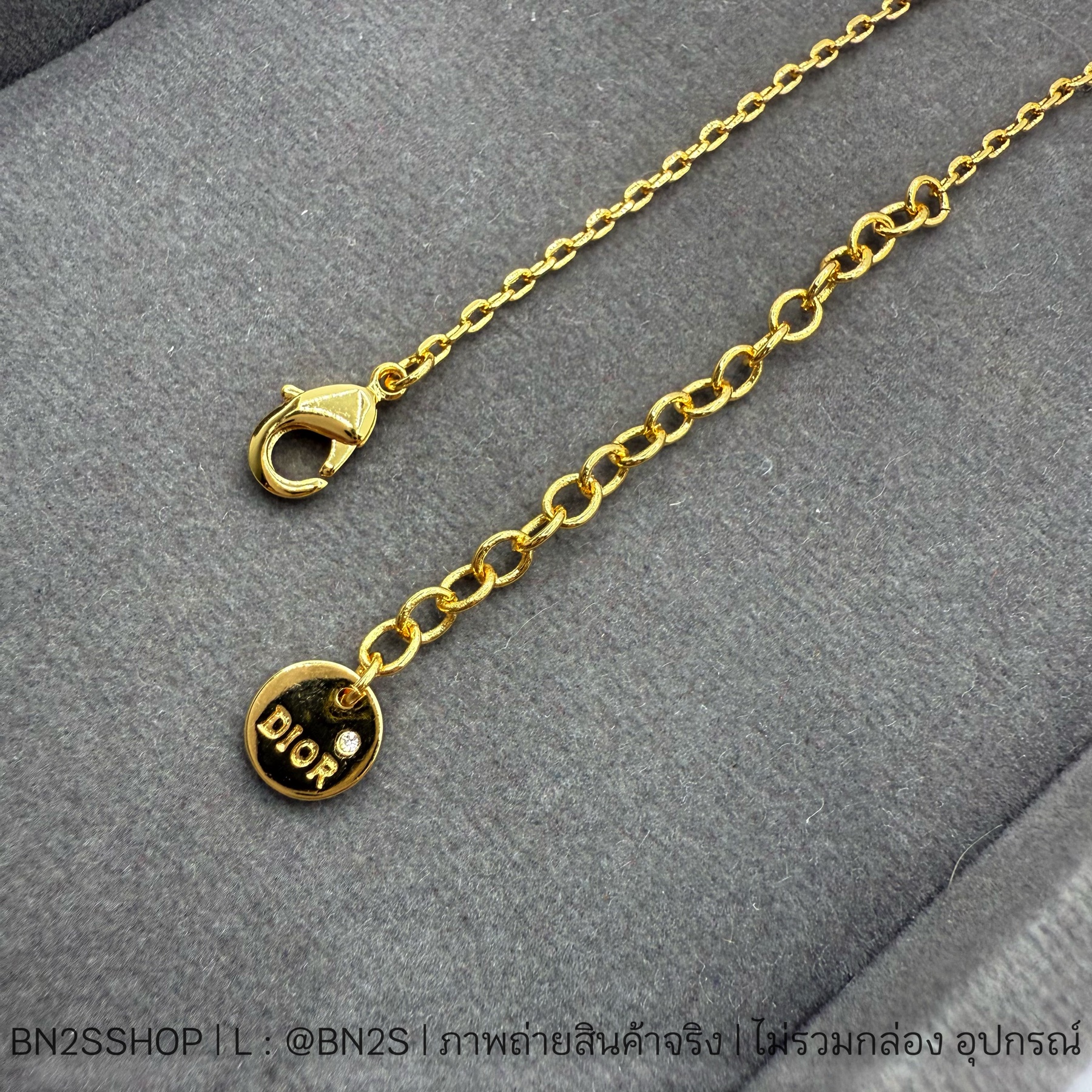 ออริ สร้อยคอสายโซ่สีทอง จี้ CD Dior Petit ห้อยไข่มุกสีขาว งานปั๊มแบรนด์