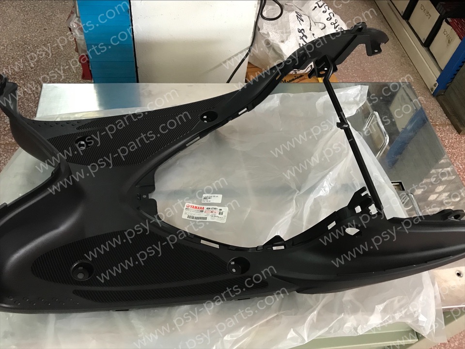 แผงรองพักเท้าหน้า FINO แท้ๆ 4D0-F7481-00