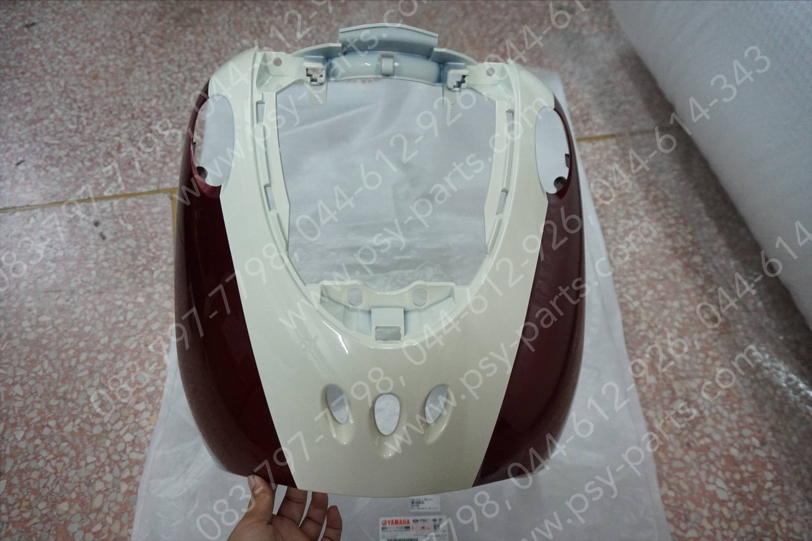 บังลม FINO/11 แท้ๆ สีแดง/ขาว 4D0-F8311-00-3Y Yamaha