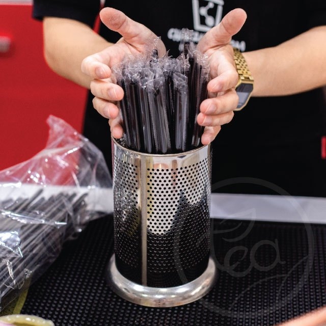 กระบอก สแตนเลส มีรู ใส่ของ ใส่หลอด ใส่ช้อน ทรงกระบอก ขนาด 17 cm 1 ชิ้น